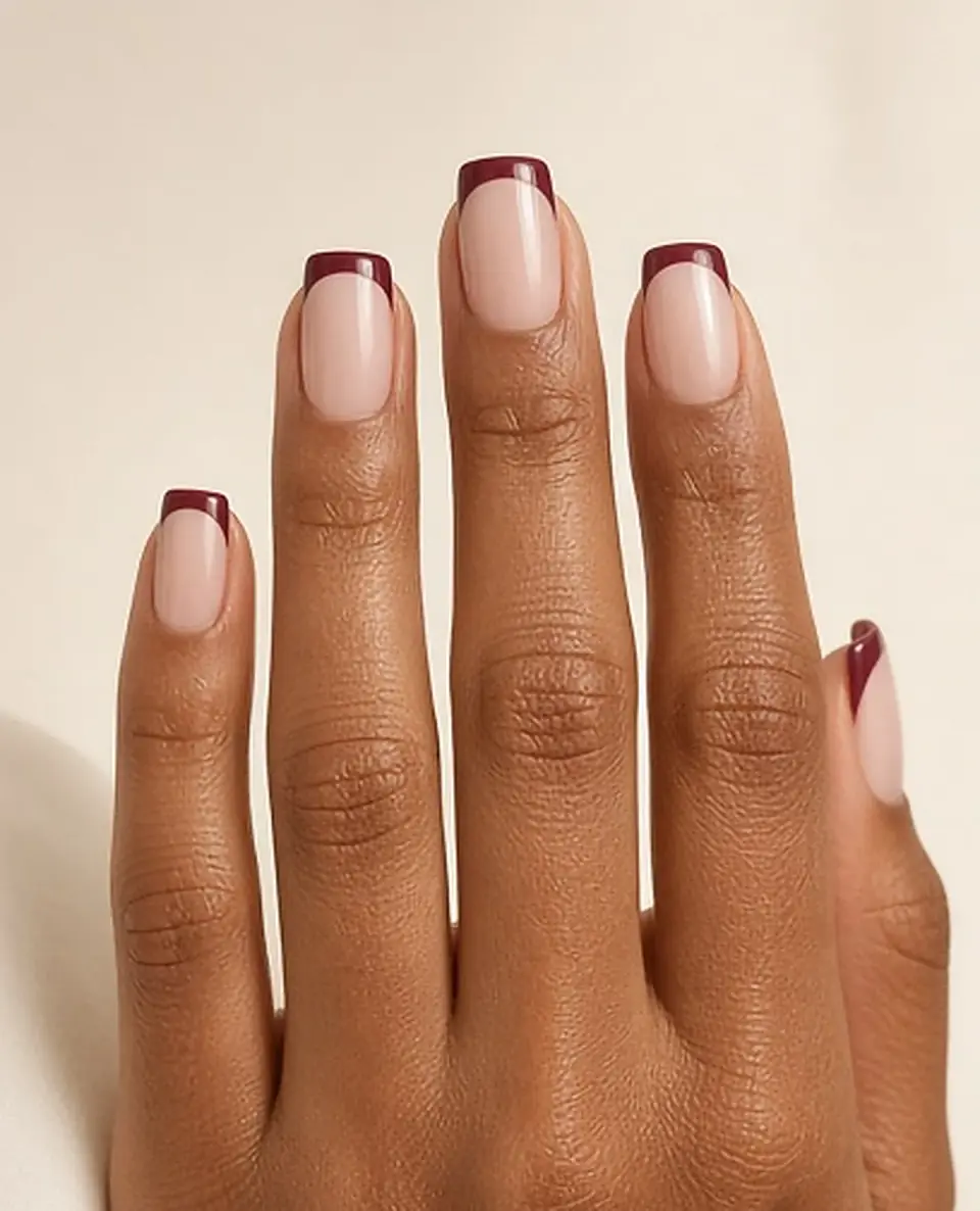 Uñas francés con punta vino. Vista previa, simulación.